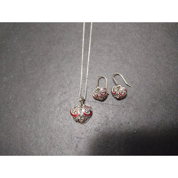 **Final Sale** Sterling silver heart necklace and earrings - Picture 10 of 12